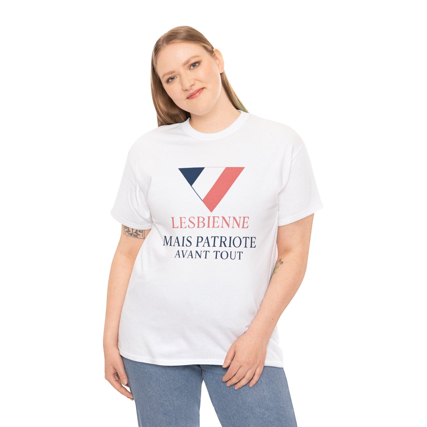 Lesbienne Mais Patriote Avant Tout - T-Shirt