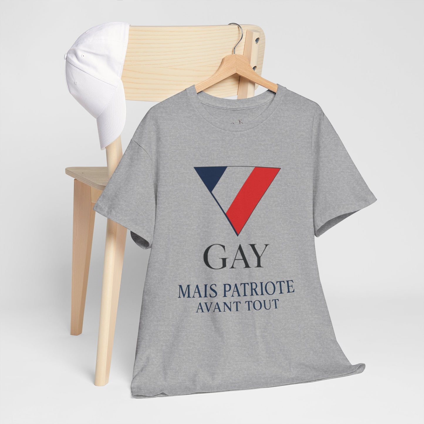 GAY MAIS PATRIOTE AVANT TOUT - Tee-shirt