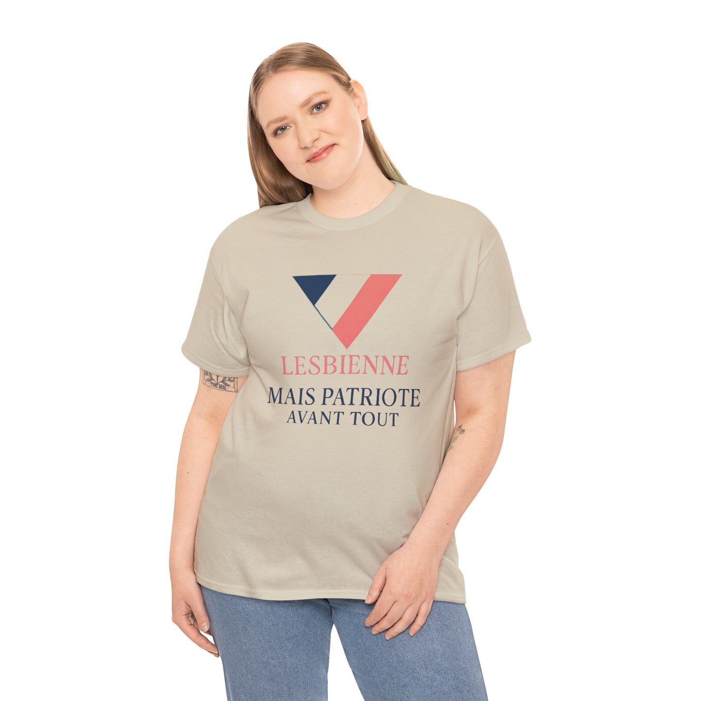 Lesbienne Mais Patriote Avant Tout - T-Shirt